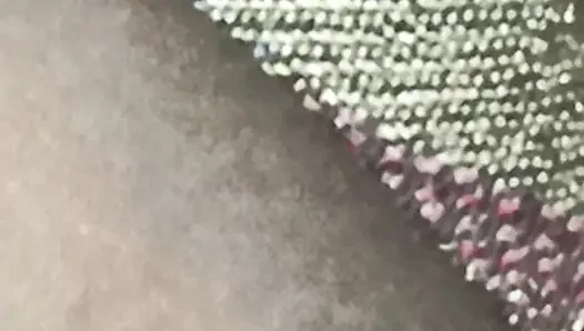 Ehefrau genießt mit freund