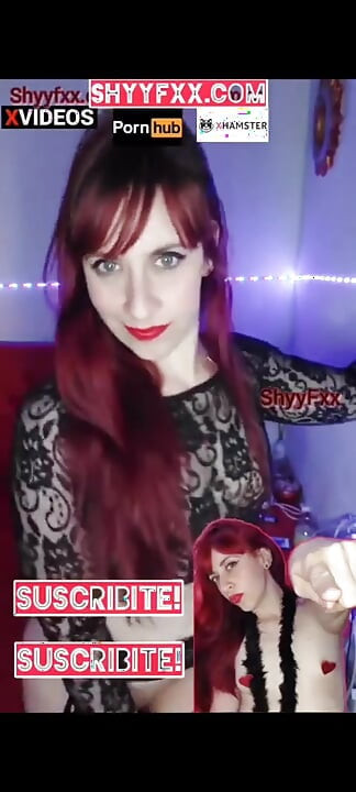 Shyyfxx, ton patron autoritaire se branle avec une sucette et te force à lui lécher la chatte, humiliation