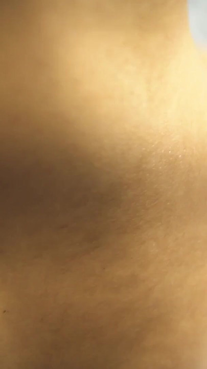 Emotivní okamžik z "Rodinná trojka! Rád sleduji, jak moje macecha šuká svého přítele a já se k nim připojím, creampie! Naty"