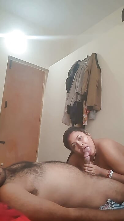 Трахаю мою жену, мужчину передо мной