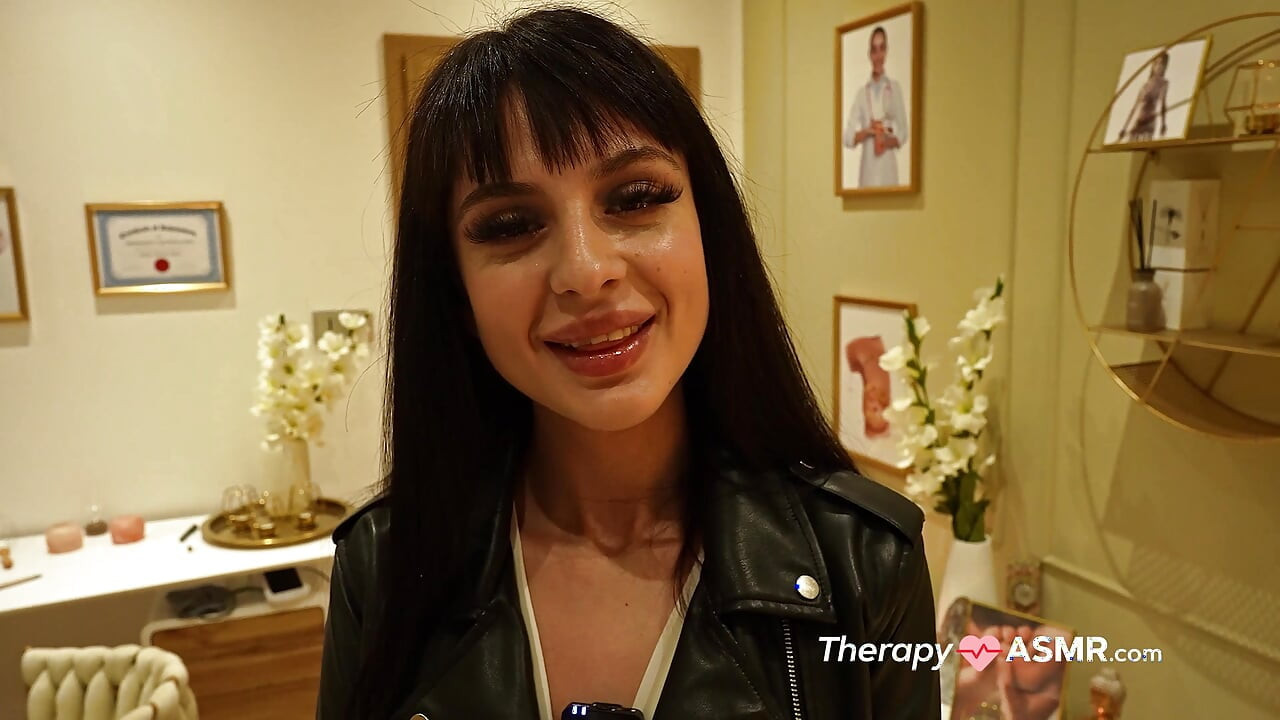 Nymphomaniac Mia (Therapy ASMR)