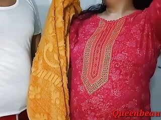 Desi stiefzus en stiefbroer seksvideo met duidelijke Hindi-audio door Queenbeautyqb