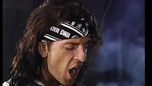 Cewek ini puas banget bisa sama temannya sendiri