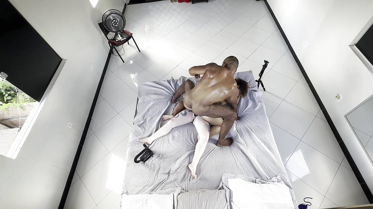 TWO LESBIAN GIRLS SUCK AND FUCK EACH OTHER IN FRONT OF ME I FUCK THEM BOTH