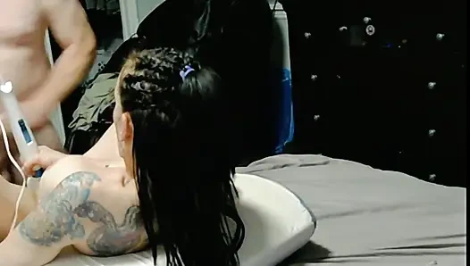 Istri dientot kontol suaminya sendiri