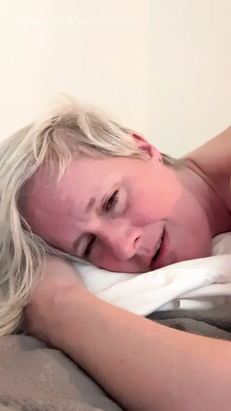 Horny MILF Can’t Resist A Good Fucking