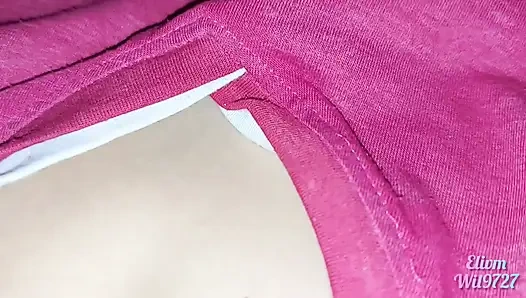 Lagi asik mainin memekku sama saudara tiri tetanggaku