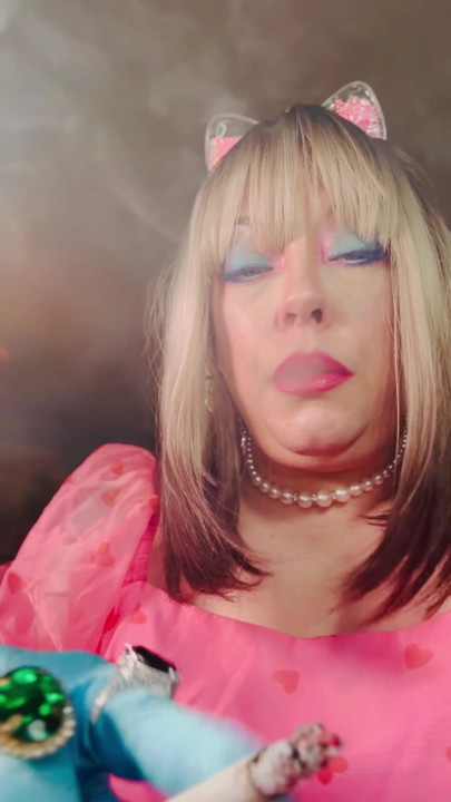 A Beautiful BBW Princess Smokes A Cork Superking Cigarette In Gloves & Jewellery - Cute Tina Snua Smoking | Clip 1