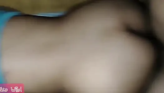 Sperma tropft aus ihrer muschi