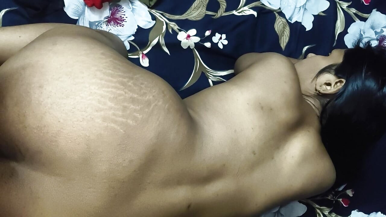 esposa fode anal por garoto em casa
