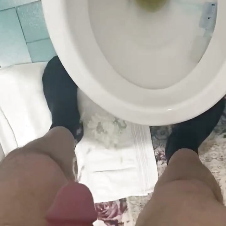 Turkish Hairy Cock Pee Video