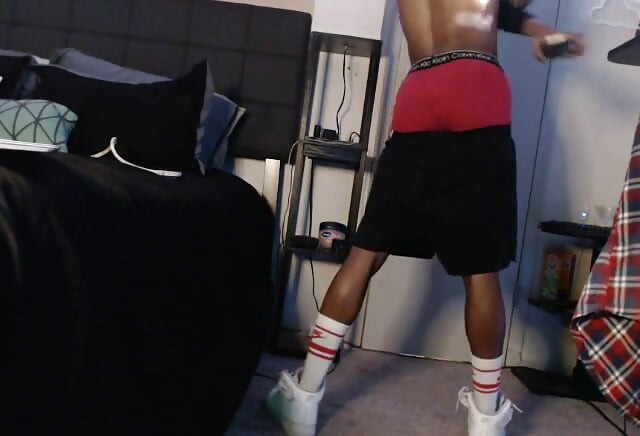 I Guess Call It a Pre-gym Comeback Tease
