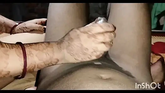 shadi ke din husband ne lund chusvaya