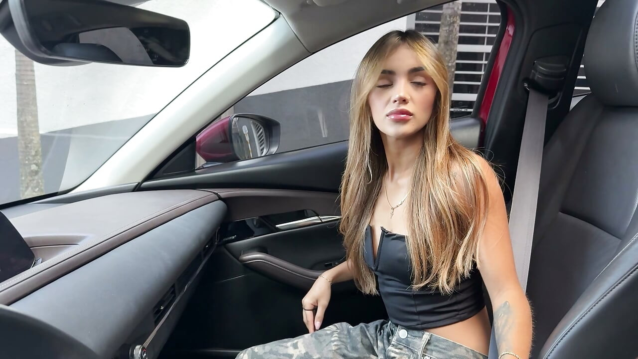 I don't have the money to pay for my Uber, but I'll pay him in a better way!!