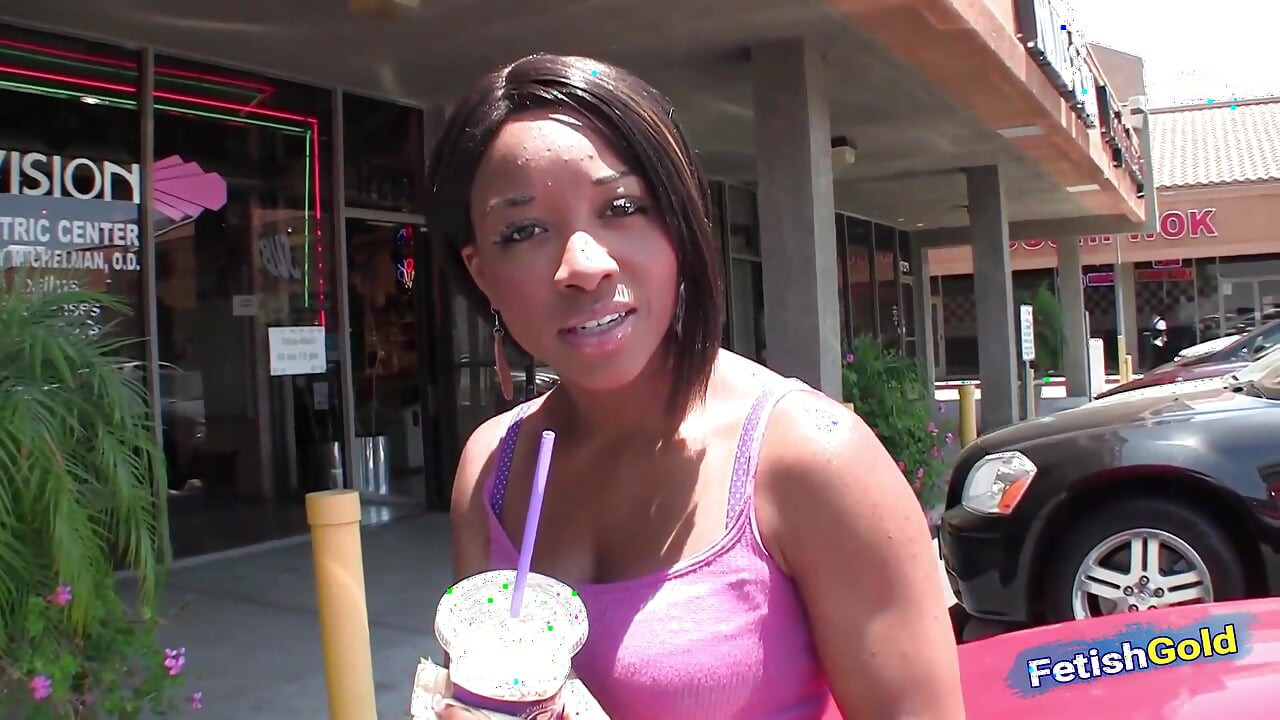 Sexy ebony babe pickup in public a guy with big cock and gets fucked hard