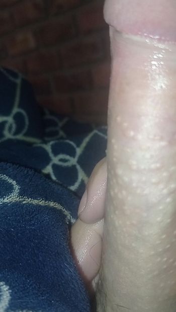 Bạn có muốn xem cách tôi chạm vào chân khi tôi thủ dâm không?