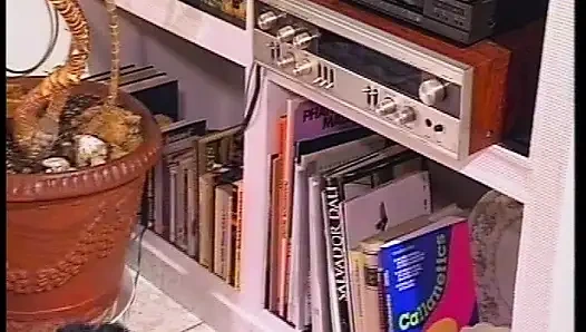 «За немецкими дверями» тщательно трахается — полный фильм