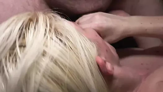 Sun si cewek kurus sunny sun dientot habis-habisan di atas meja p3