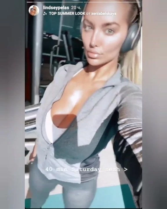 Lindsey Pelas #1