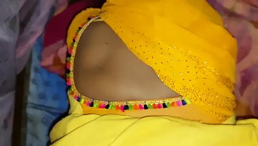 Hintli evli kadın xnxx ailesi