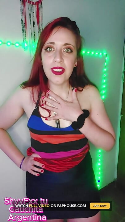 Shyyfxx iş arkadaşın seni kısa yarağına mastürbasyon yaparken buluyor! 31 talimatı