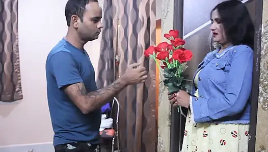 Horny Indian MILF Krishna Roy Seducing a Hotel Guest Enjoying Rough Hard Sex with Loud Moaning