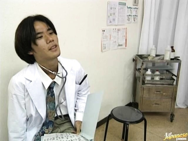 Sayuri Kawashima gets fucked by horny doctor