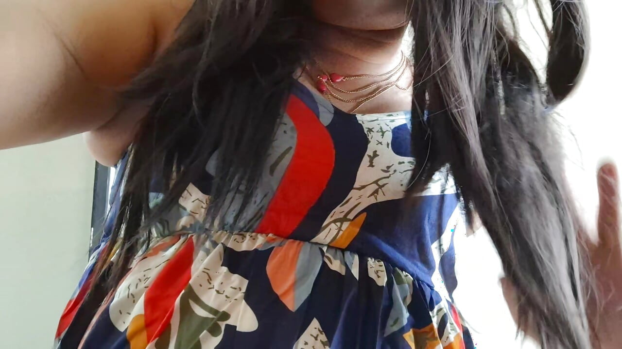 Hot Summer Girl Sweaty Bitch on Beach