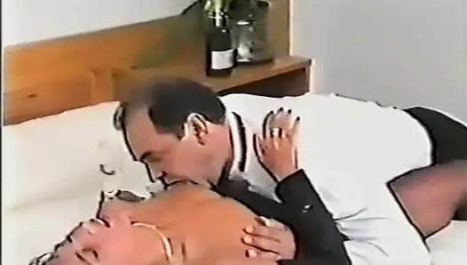 Kronik dari karier yang diumumkan (1990)