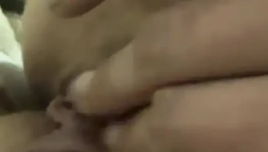 Dewi kaki favoritmu kembali lagi