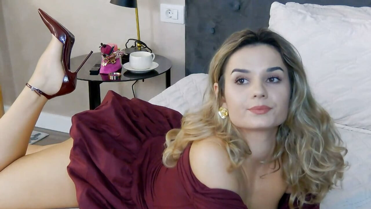 Sexy Chat No Fake Vibes. sexy girl plays with pussy, Cuckold, sculpted legs!