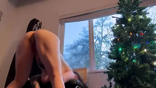 I keep cumming in her tight little pussy. fat ass stand and carry