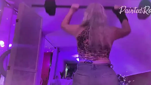 Сильная женщина