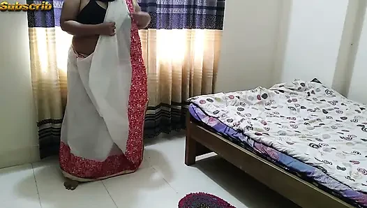 Tamil seksi dul kadın sari giyerken bir adam tarafından sikiliyor - Hintçe ses