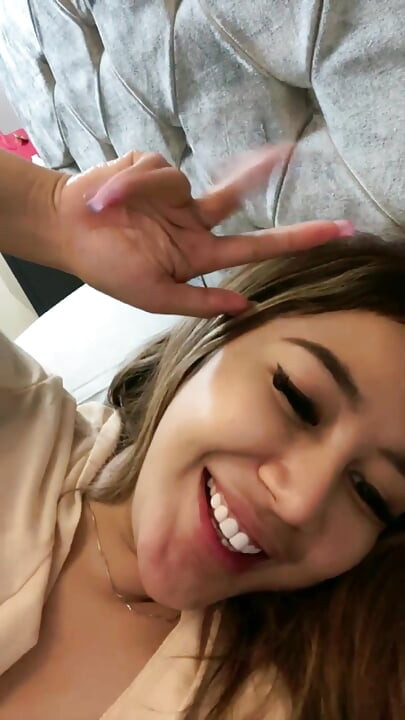 Cewek Sange שיחת וידאו בשידור חי סולטן קונסיל ממלזיה