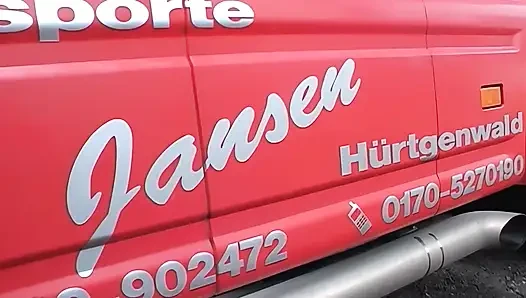 Fileli Vahşi Sarışın Sert Biniyor Ve Yüzüne Boşalıyor