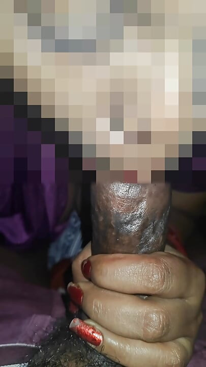 Wife sucking huby dick