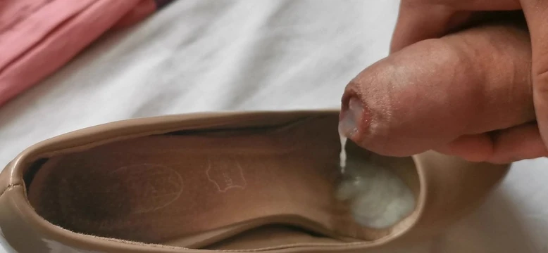 Cum very smelly wife shoes.