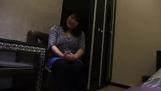 [одинокая Ночь Пары В Масках, Маюми, 38 Лет]