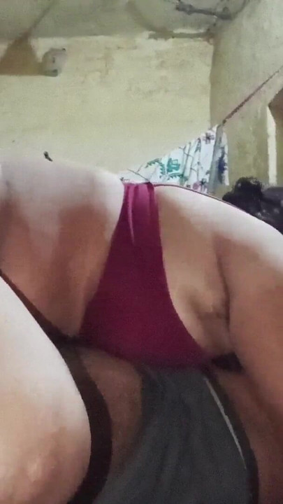 Thrilling moment from "Desi bhabhi"
