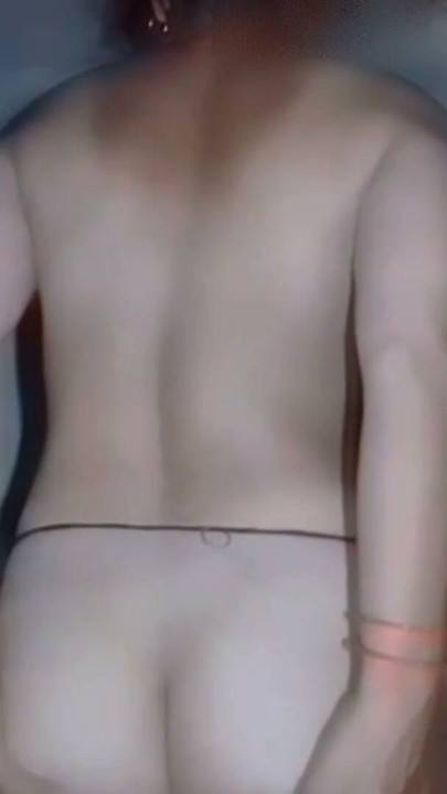 Lavanya'nın ateşli seksi vücudu. Güzel memeler | Bölüm 1