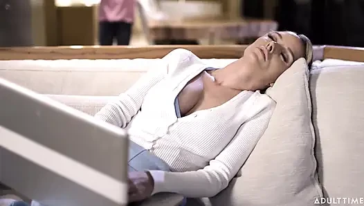 Mommy's Boy - Pervert Teen Convinces Stepmom Pristine Edge to Fuck so Sh...