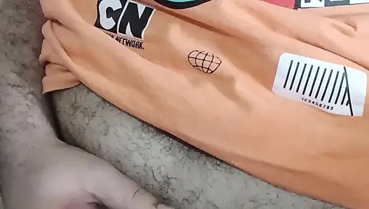 Cewek itu mergokin aku lagi coli