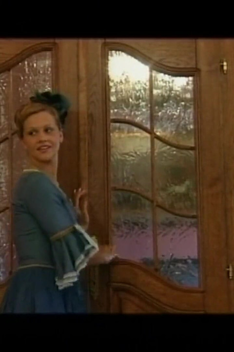 Awek Cantik Memberikan Kedua-dua Lubangnya Kepada Suaminya