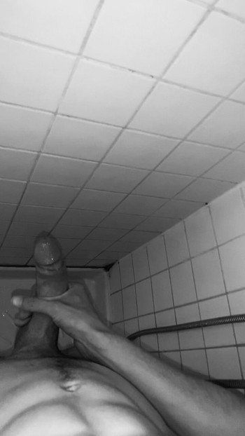 Ejaculation under hot 🥵 water
