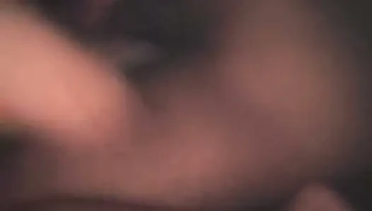 Hintli ateşli çiftler derin sikişiyor