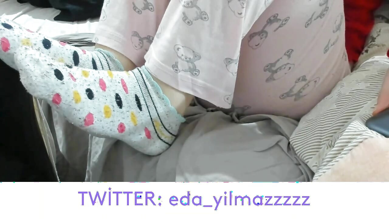 FOOT- FOOT FETISH- TURKISH FOOT- TURKISH FOOT FETISH- SOCKS- STOCKINGS FETISH- TURKISH PORN- TURKISH MILF