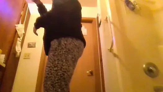 Slow Dance with Me