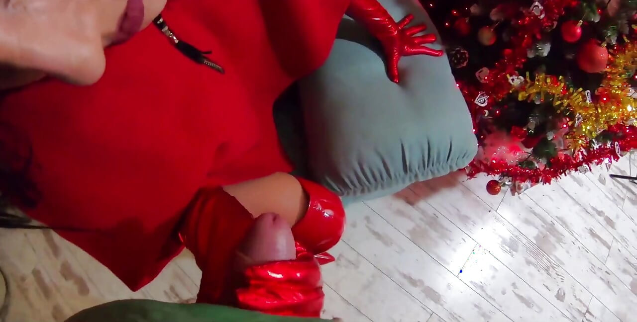 Santas geile schlampe MILf blowjob, doggystyle & sperma auf Handschuhe & roter mantel