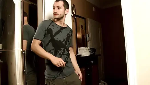 Ein großer schwanz in meinem arsch für meine freundin clara